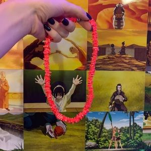 hot pink coated shell necklace